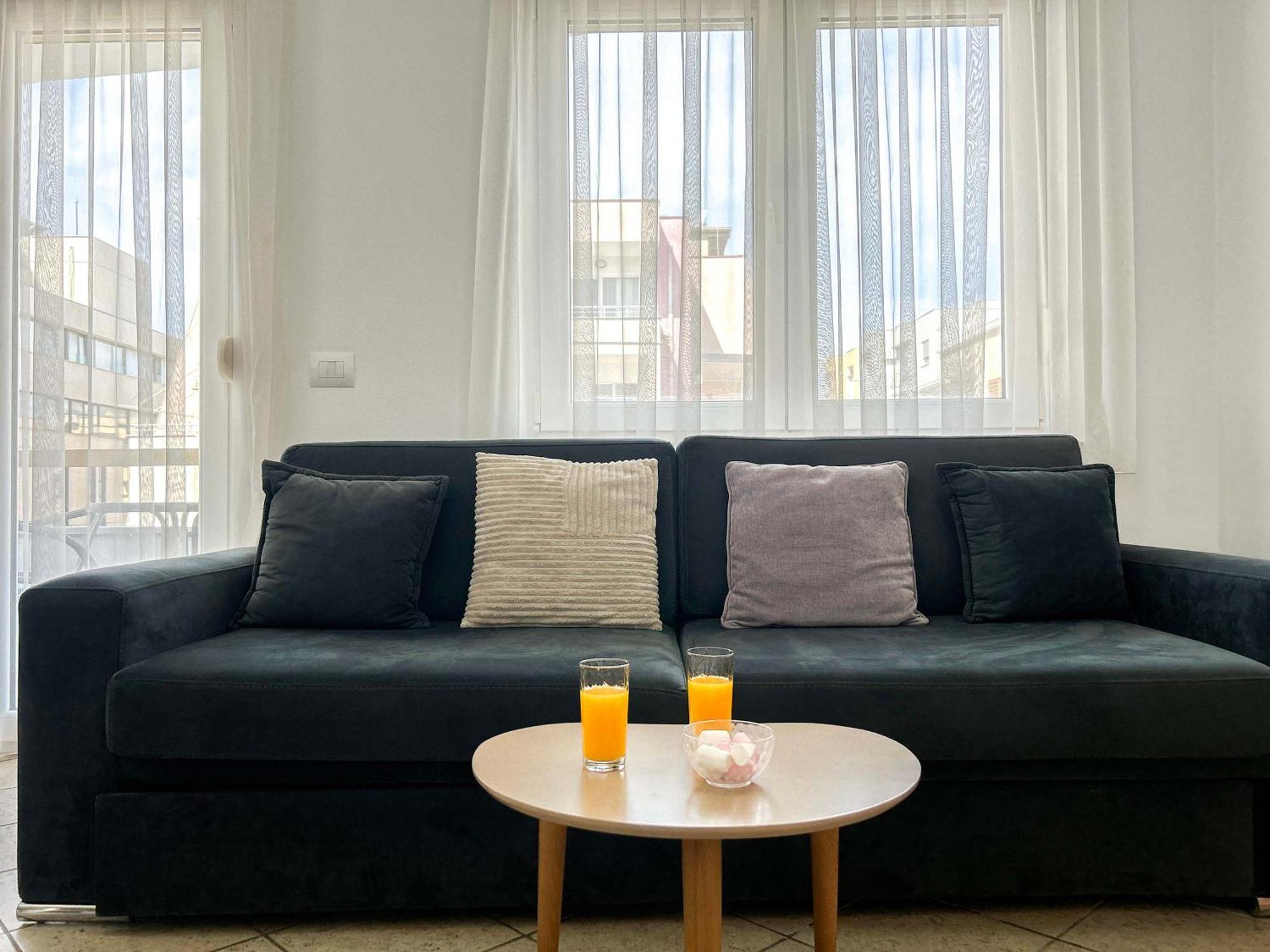 Royal 520 Apartment Драч Екстериор снимка